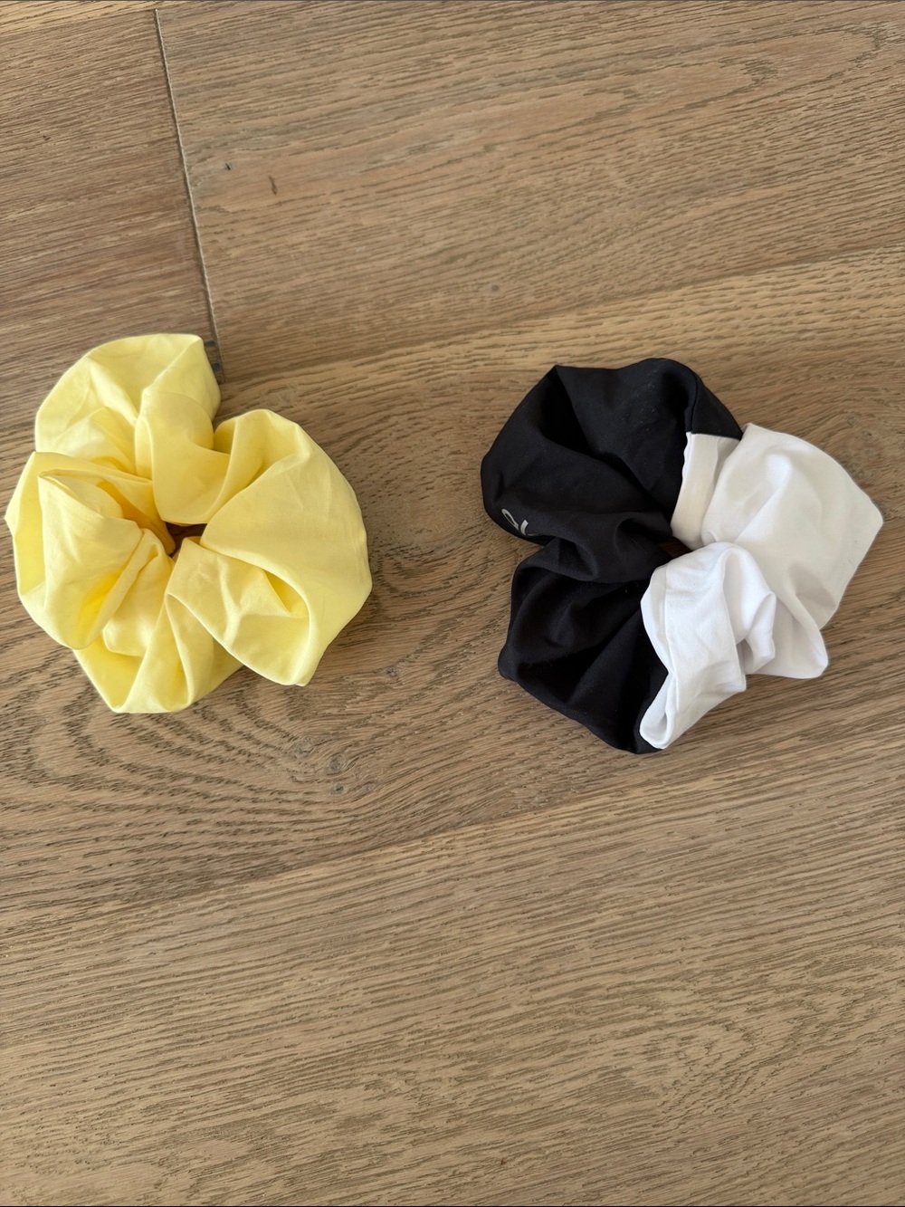ALO Yoga Yellow and Black & White Scrunchie Trio